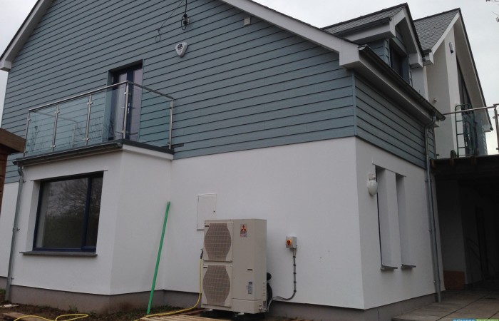 Mitsubishi Ecodan air source heat pump