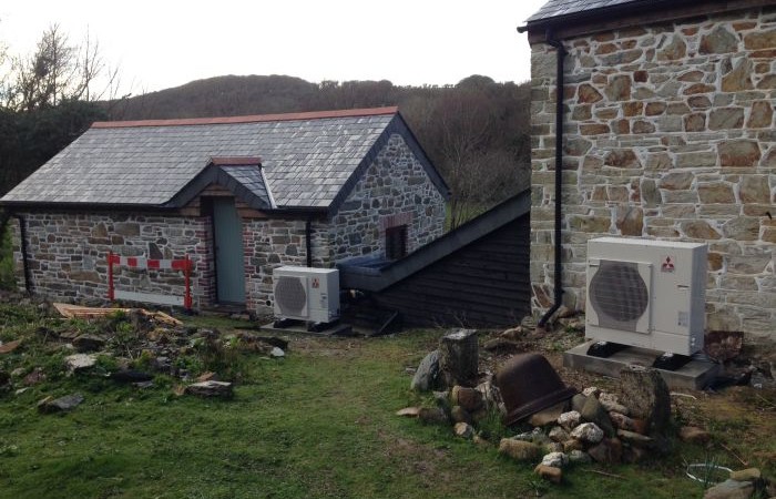 Mitsubishi Ecodan air source heat pump